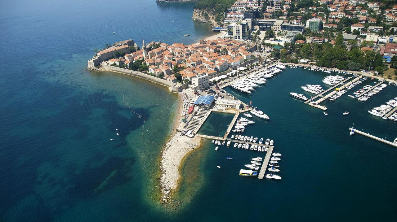 Luka Villa Bečići Екстериор снимка