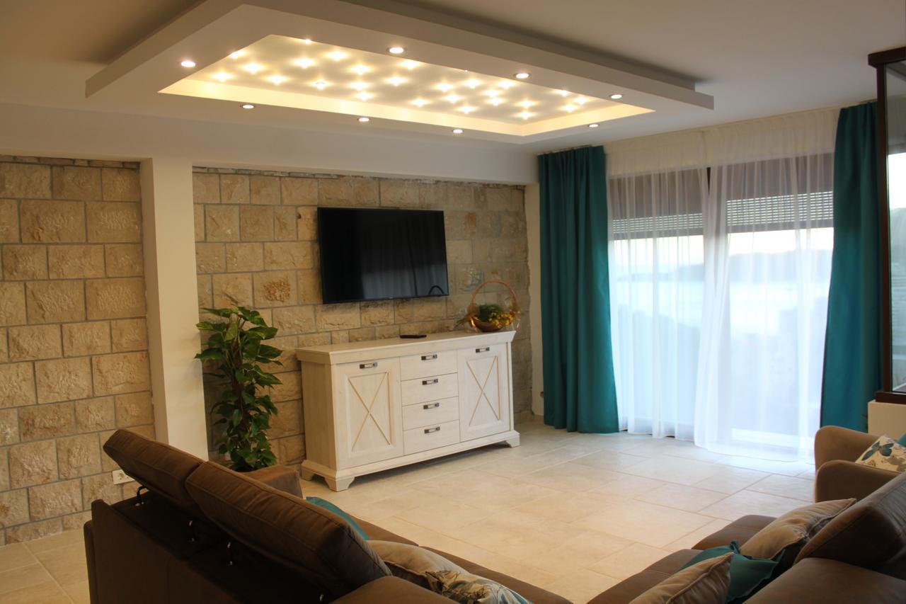 Luka Villa Bečići Екстериор снимка